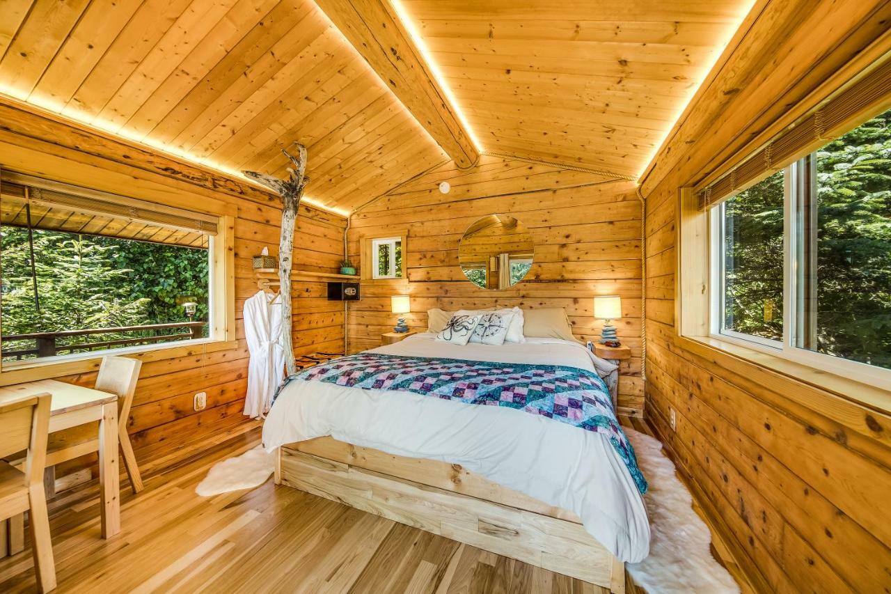 Stillpoint Lodge - All-Inclusive Halibut Cove Dış mekan fotoğraf
